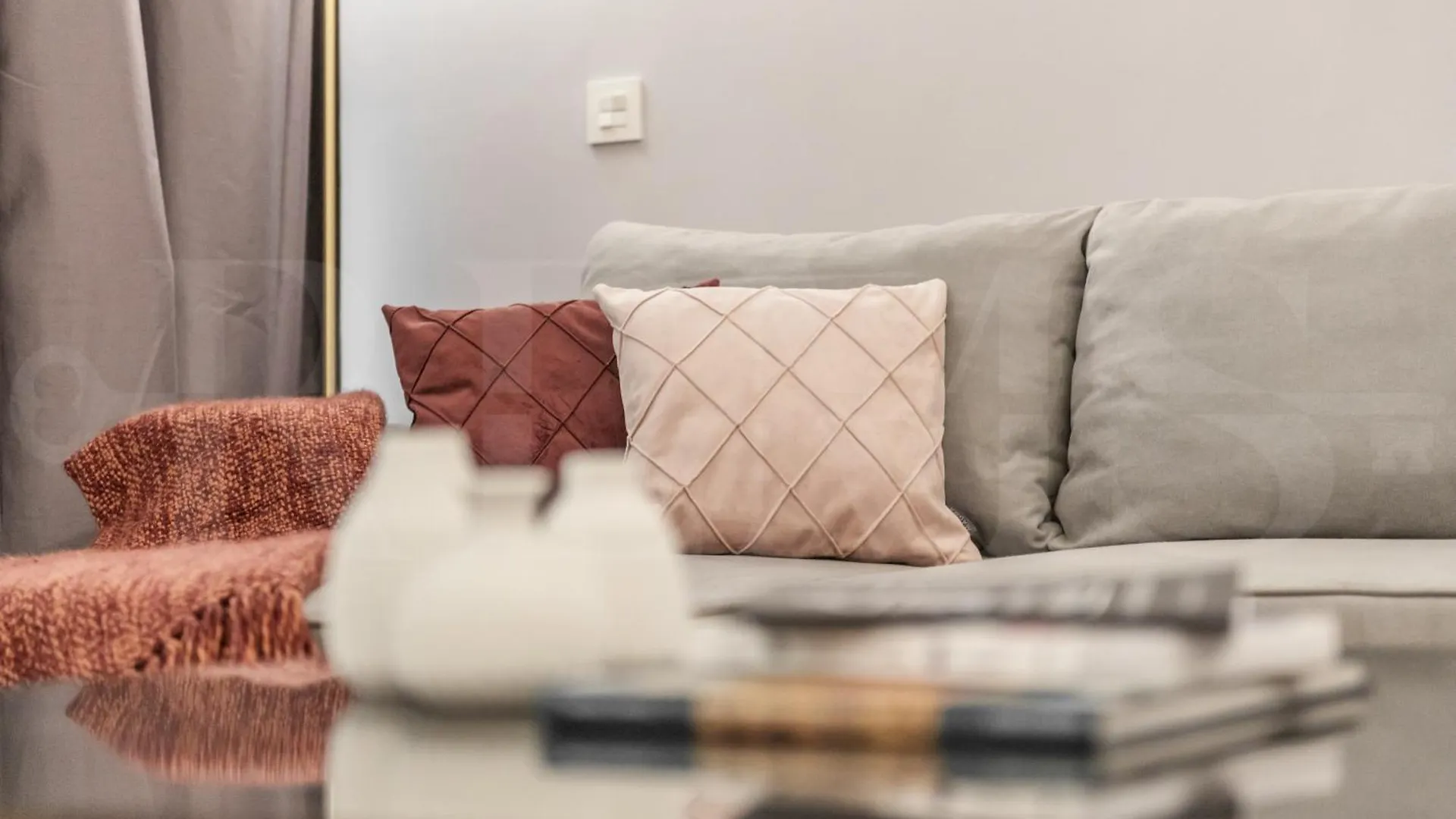 Sophisticated Modern Apartment Center By Rems Málaga